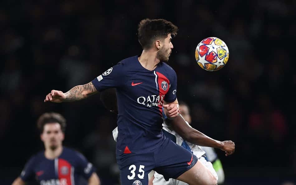 Atuação de Beraldo na Champions arranca elogios de Luis Enrique: 'foi uma grandíssima contratação'