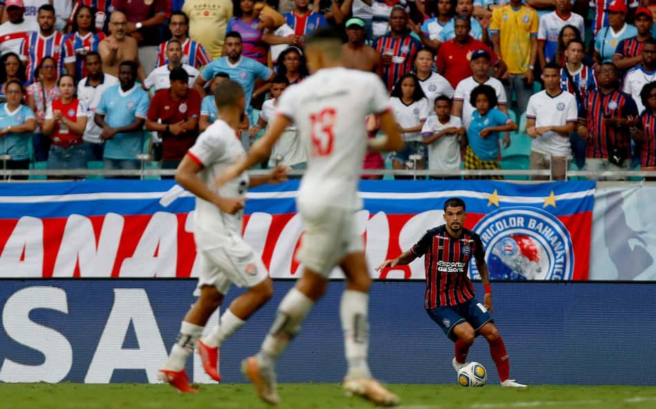 Vitória x Bahia: onde assistir, horário e escalações do jogo pelo Campeonato Baiano