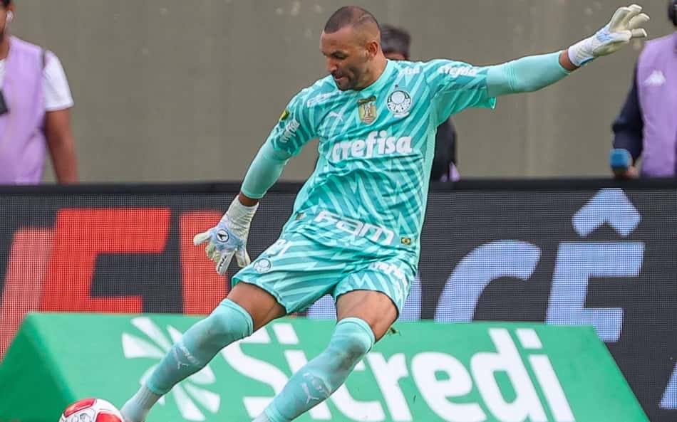 Opinião: 'Weverton é ídolo do Palmeiras, e por isso mesmo, precisa falar com o torcedor!'