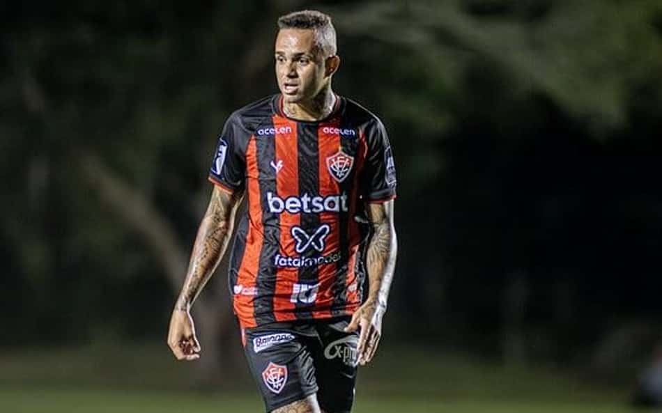 Atacante Luan é notificado em condomínio na Bahia por conta de som alto, diz portal