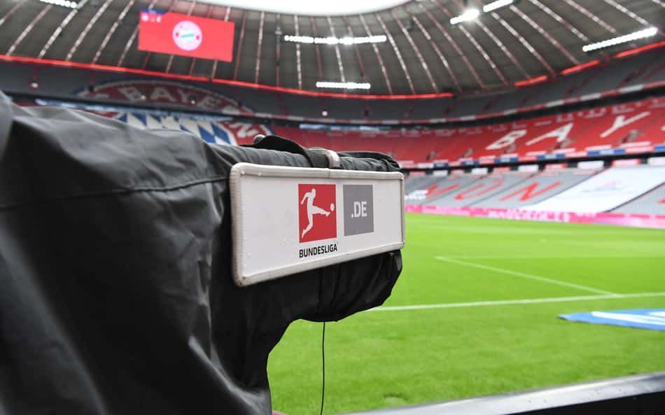 AFP__20200620__1TS3KJ__v1__HighRes__FblGerBundesligaBayernMunichFreiburg-scaled-aspect-ratio-512-320