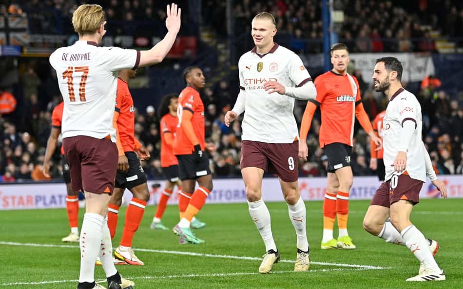 Guardiola se derrete por Haaland e De Bruyne após atuação de gala em vitória do Manchester City