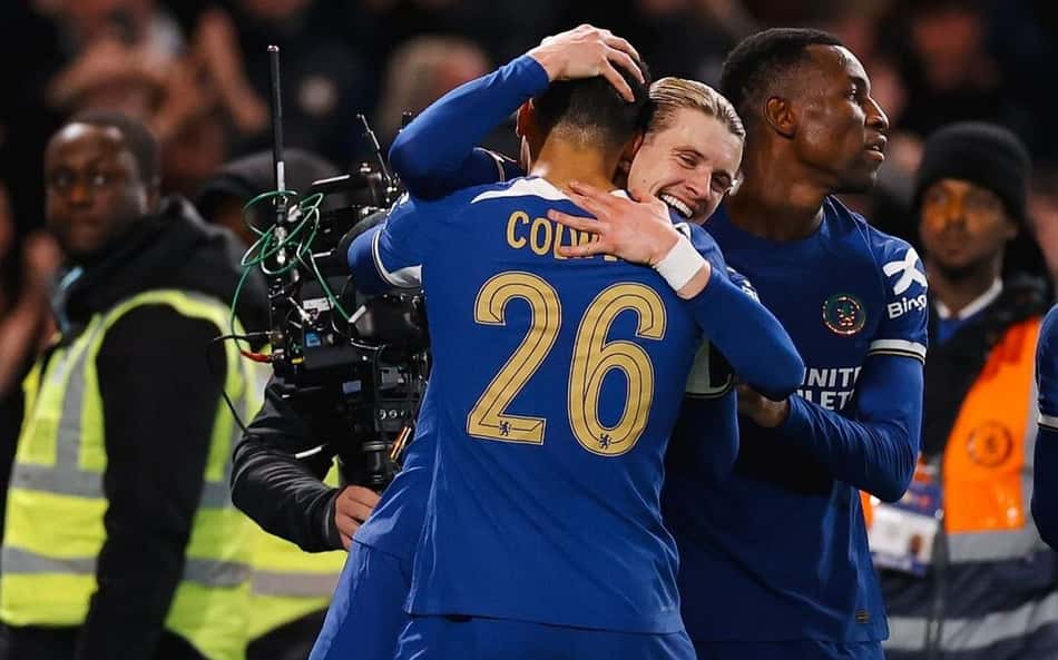 Chelsea vence Leeds com gol nos acréscimos e avança às quartas de final da Copa da Inglaterra