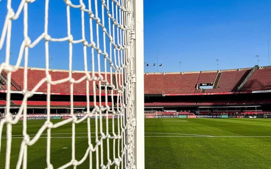 Santos se proxima do São Paulo e jogará no MorumBis no Paulistão