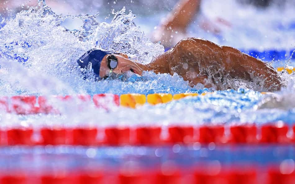 Guilherme Costa atinge índice olímpico e garante vaga na final dos 200m livre no Mundial de Doha