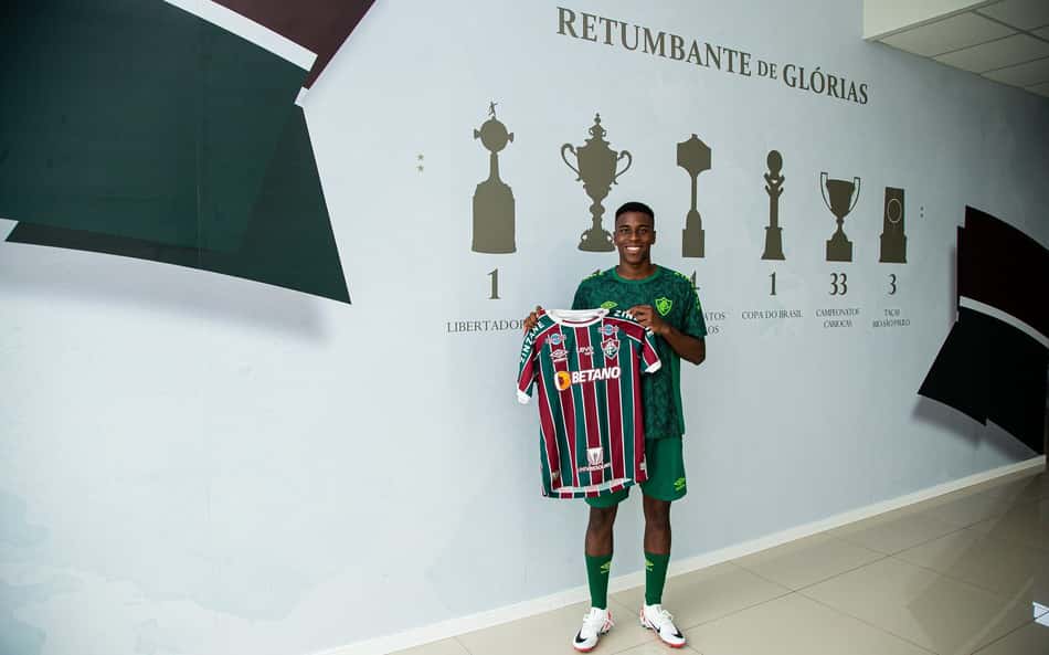 'Novo Jhon Arias', Jan Lucumí é anunciado como reforço do Fluminense para 2024