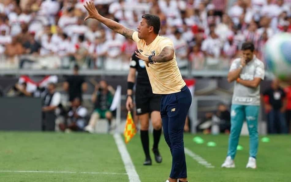 Carpini vê Supercopa do Brasil como 'divisor de águas' no São Paulo e dedica título a Dorival