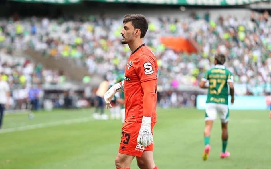 Herói do São Paulo, Rafael exalta força do elenco na Supercopa: 'Esse time merece demais'