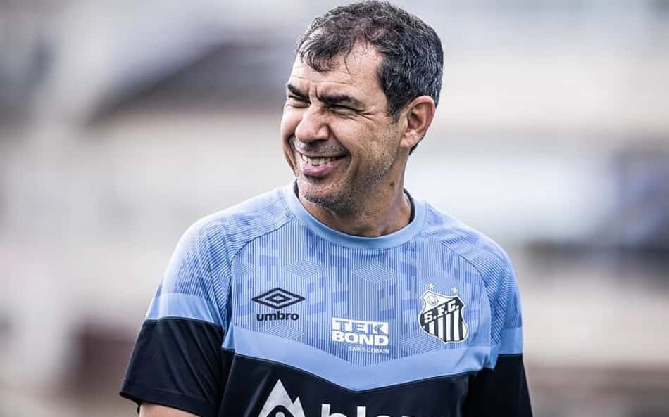 Carille tem 'dor de cabeça' para definir titular do Santos para clássico com o Corinthians