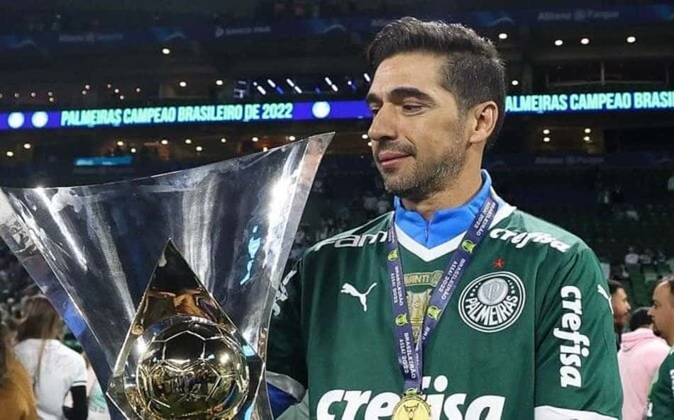 Abel Ferreira pode igualar recorde histórico no Palmeiras