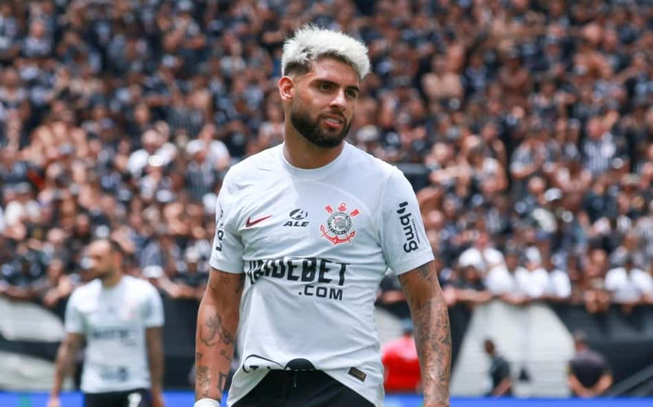 Yuri Alberto desabafa sobre atrito com Mano Menezes e tristeza no Corinthians: 'Não sou uma máquina'