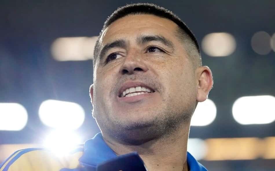 Riquelme compara craque do Real Madrid a Roger Federer: 'Pode ir para casa sem tomar banho'