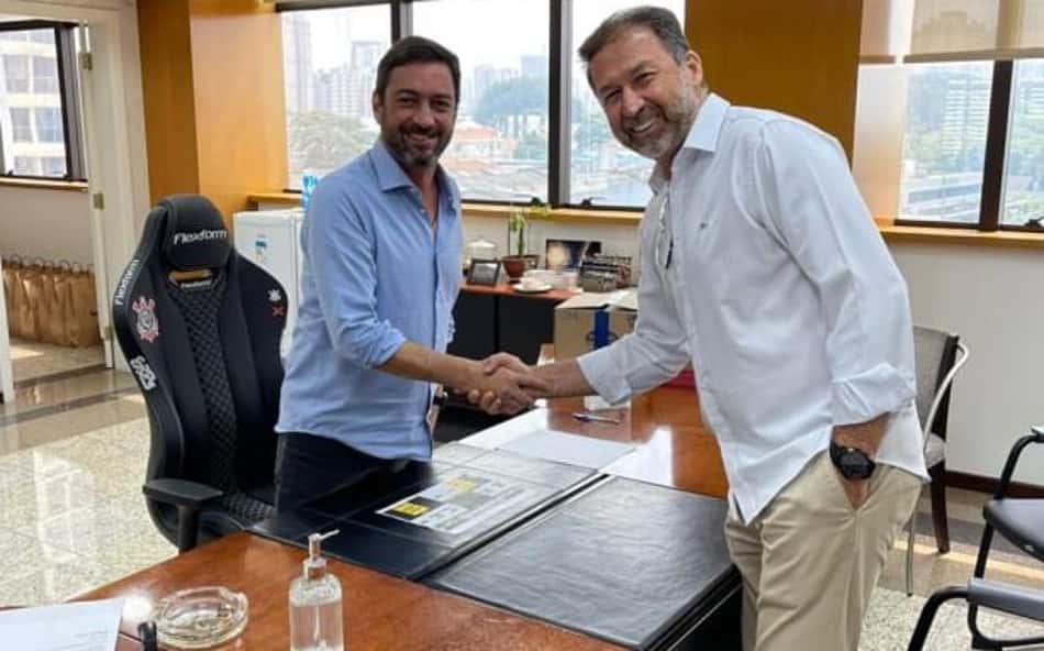 Duílio se posiciona sobre dívidas do Corinthians e ataca atual gestão