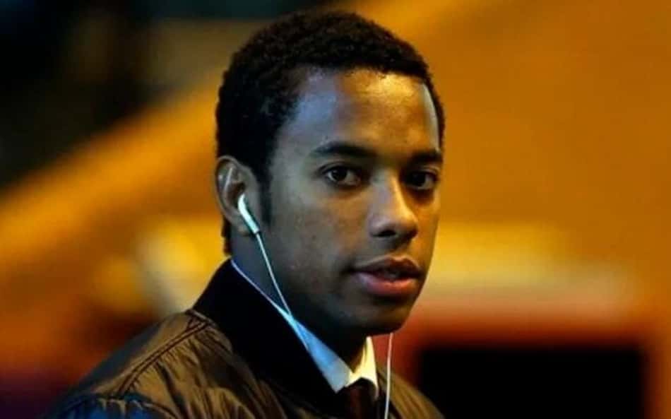Rizek comenta Robinho no CT do Santos e opina sobre idolatria do jogador no clube