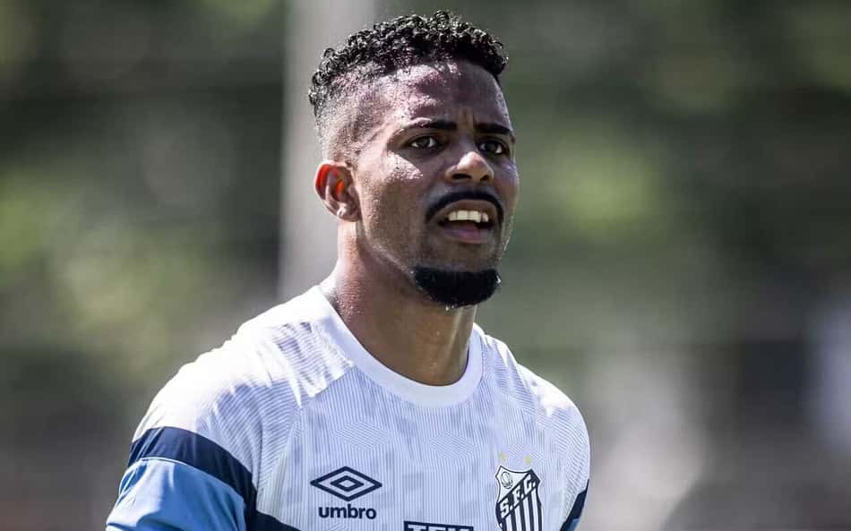 Internet vai à loucura com gol de Hayner, do Santos: 'Assim você vai pra Seleção'