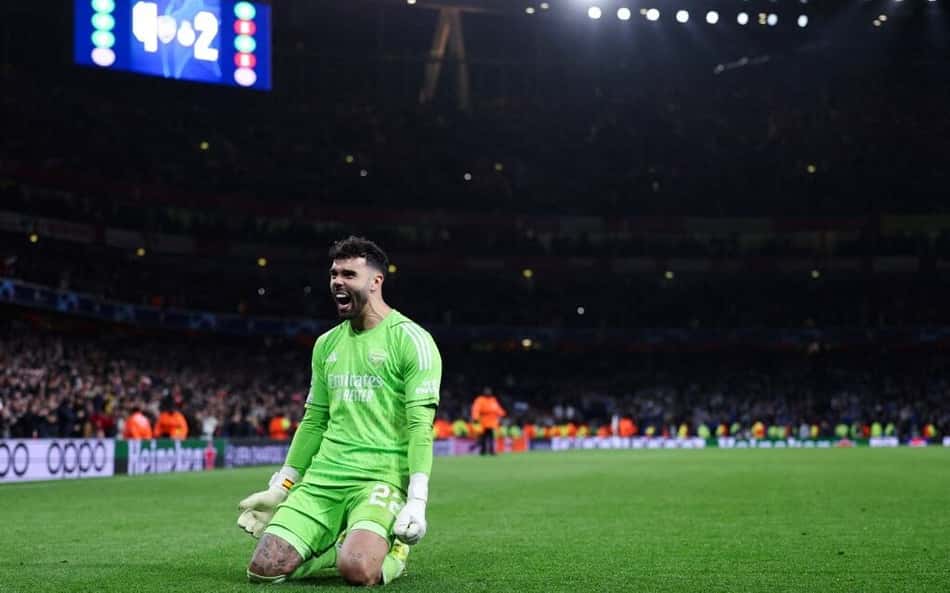 Herói da classificação do Arsenal com dois pênaltis defendidos, Raya comemora: 'Vamos aproveitar a noite'