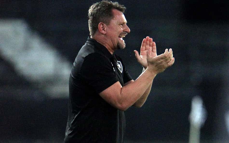 Ambiente favorável faz Botafogo pregar cautela na escolha de novo técnico