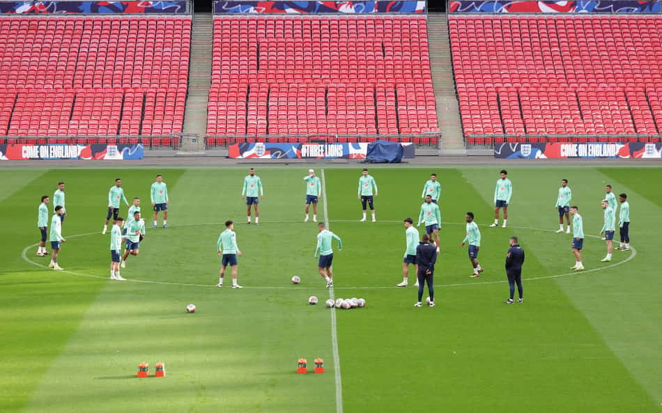 Qual o valor do ingresso de Brasil x Inglaterra em Wembley?