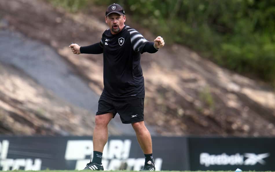 Nos fim da 'Era Fábio Matias', Botafogo inicia final da Taça Rio com missões chaves para 2024