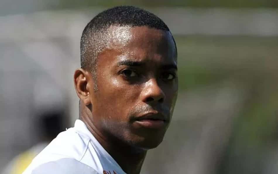 Julgamento Robinho: Quanto tempo o ex-atacante pode ficar preso no Brasil?