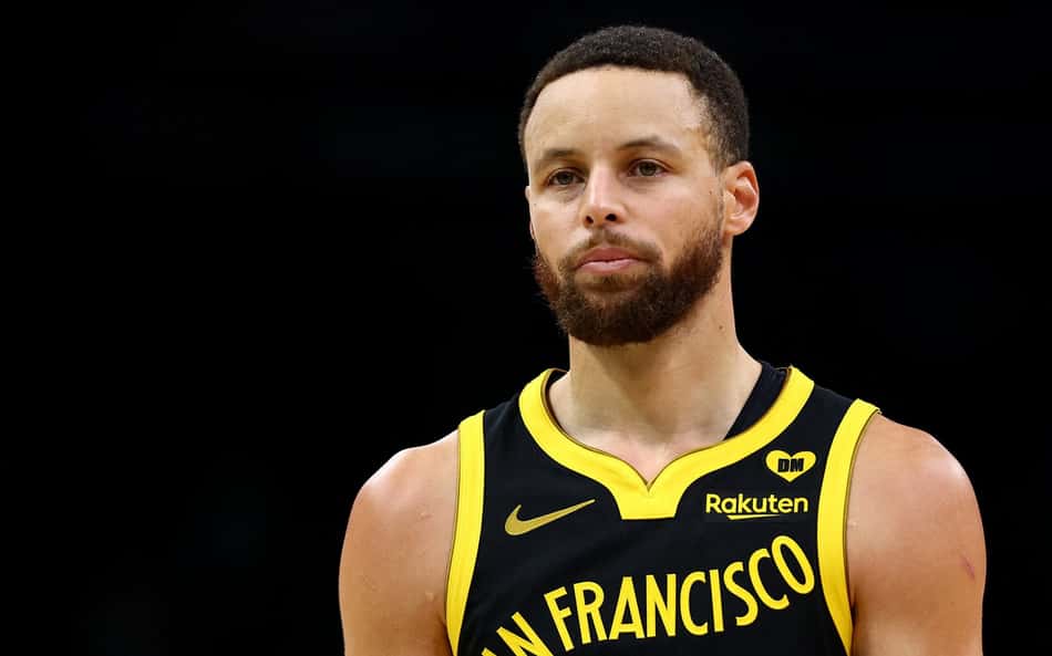 Qual o tamanho da fortuna de Stephen Curry, astro da NBA?