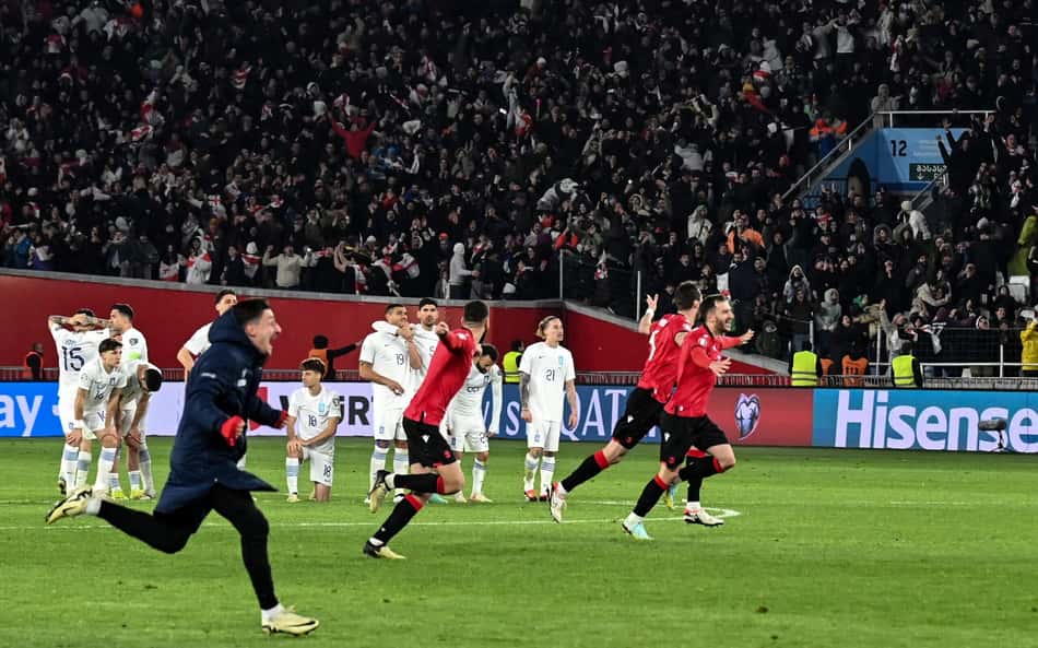 Torcida da Geórgia vai à loucura com classificação inédita para a Eurocopa; veja o vídeo