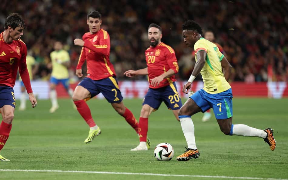 VÍDEO: Veja os bastidores do vestiário da Seleção Brasileira no Santiago Bernabéu