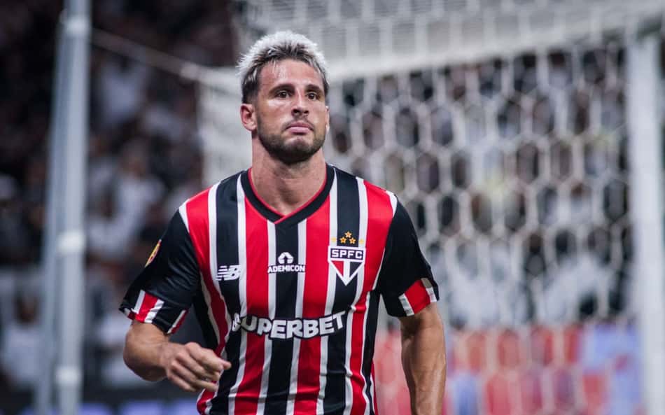 Calleri-Corinthians-Sao-Paulo-Paulistao-aspect-ratio-512-320