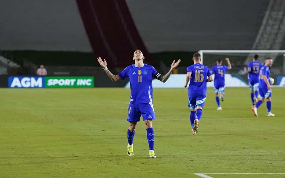 Di María faz golaço, e Argentina 'acerta o pé' no segundo tempo em virada sobre Costa Rica