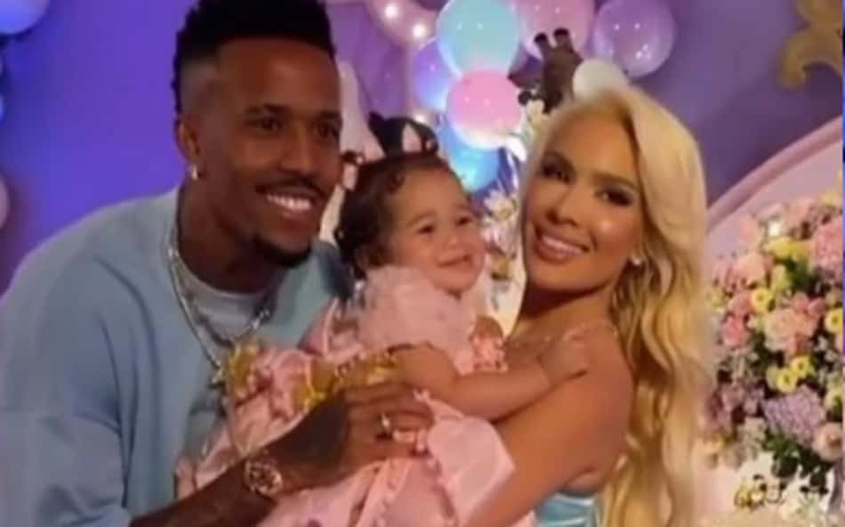 Karoline Lima deixa de seguir Militão em rede social
