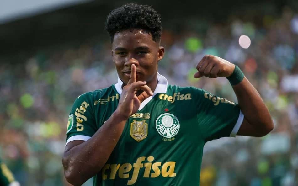Endrick é aclamado por jornalistas após gol em Palmeiras x Novorizontino: 'Ele é p***'