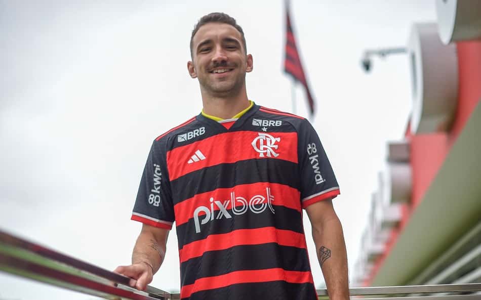 Arena Léo Ortiz? Entenda 'profecia' de simulador de futebol sobre estádio do Flamengo