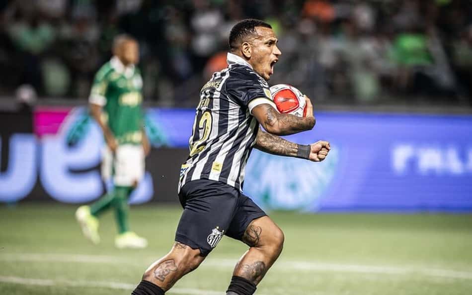 Carille projeta escalação do Santos para retorno ao mata-mata do Paulistão