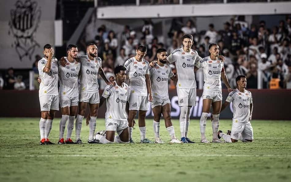 'Dividido', Santos busca superar retrospecto negativo em Itaquera para chegar à final do Paulistão