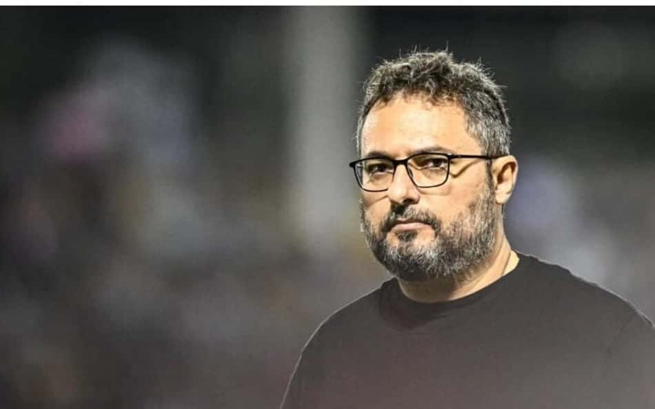 Alexandre Mattos se desculpa por eliminação do Vasco no Carioca e nega clima ruim: 'Factoides mirabolantes'