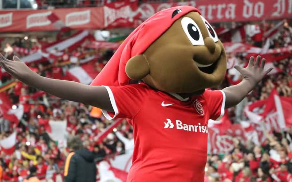 Intérprete de mascote do Inter é indiciado por importunação sexual