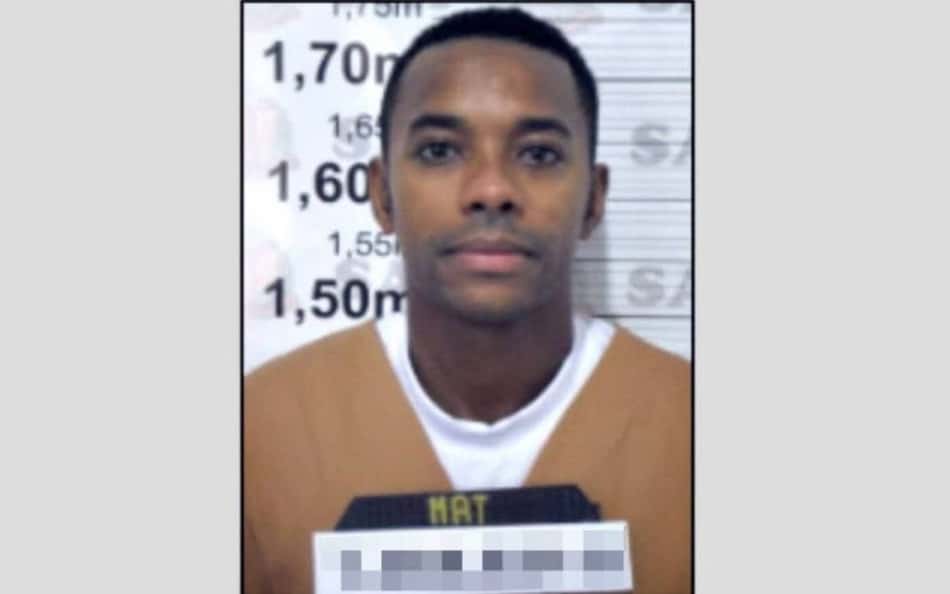 Robinho tem direito a bolo na prisão, mas não a ovo de Páscoa