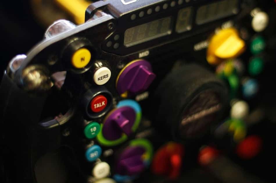 kers-f1-volante-1024×679-1