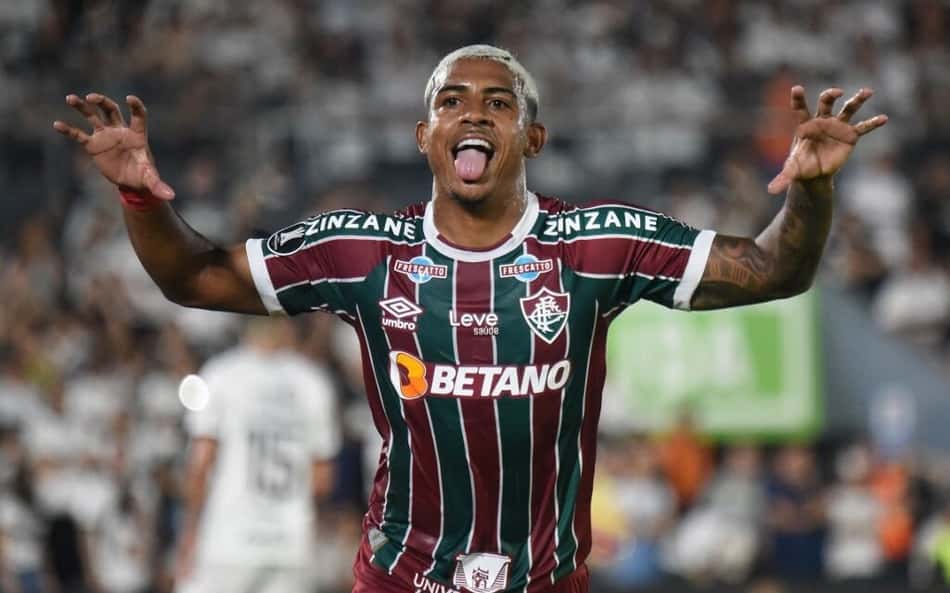 John Kennedy pede desculpas e se manifesta sobre afastamento do Fluminense: 'Não participei da festa'