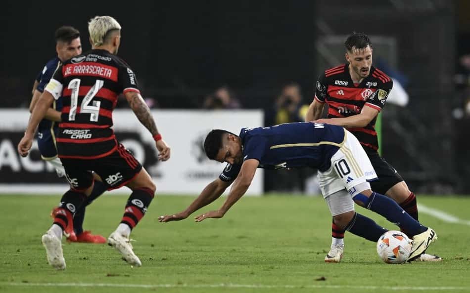 Flamenguistas elegem o melhor e o pior jogador na estreia da equipe na Libertadores