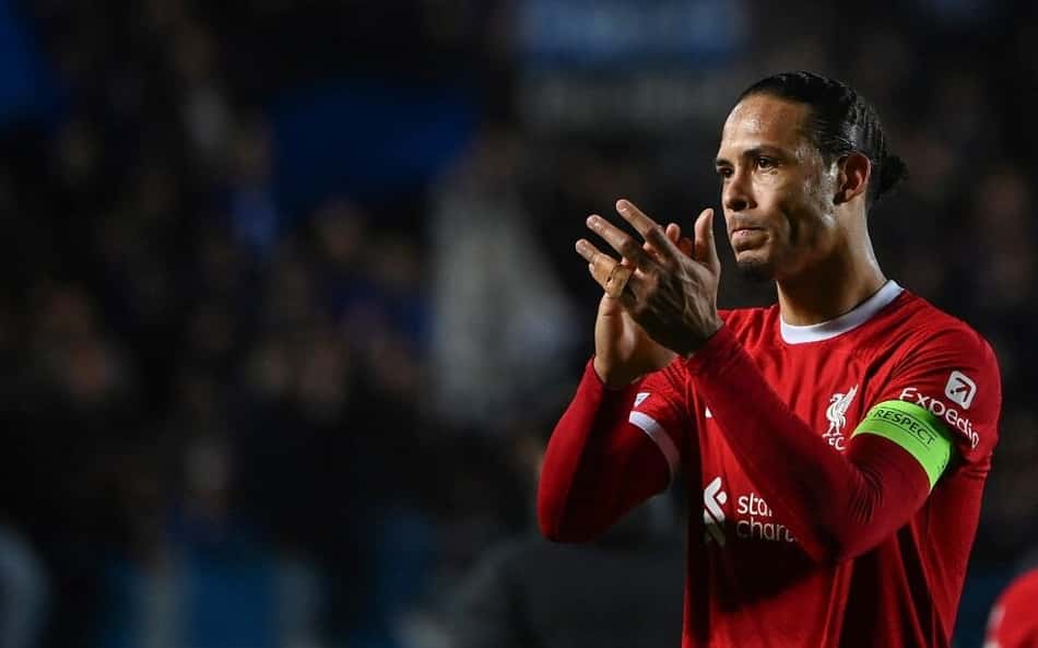 Van Dijk detona derrota do Liverpool e manda jogadores se olharem no espelho