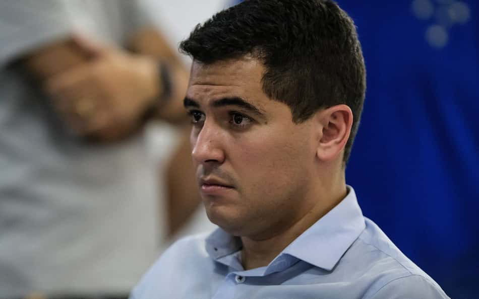Novo diretor do Vasco traça perfil e inicia busca por técnico