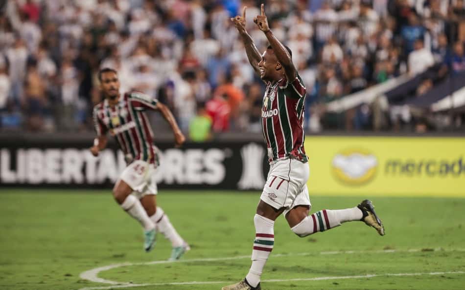 Com DM lotado, Marquinhos aproveita chances no Fluminense e se firma como opção de Diniz