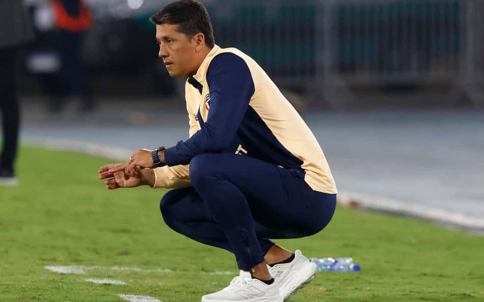 Xingado de 'burro', Carpini comenta impaciência da torcida do São Paulo