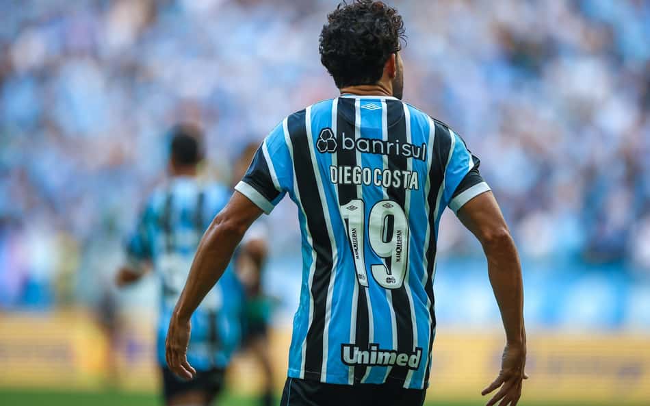 Web reage à atuação de Diego Costa no título do Grêmio: 'Craque do Campeonato'