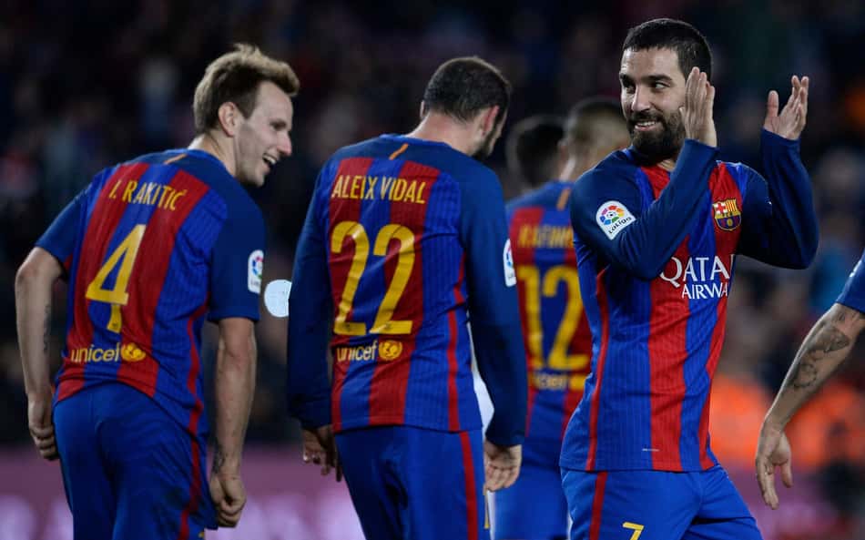 Ex-Barcelona é acusado de destruir mansão de quase R$ 100 milhões