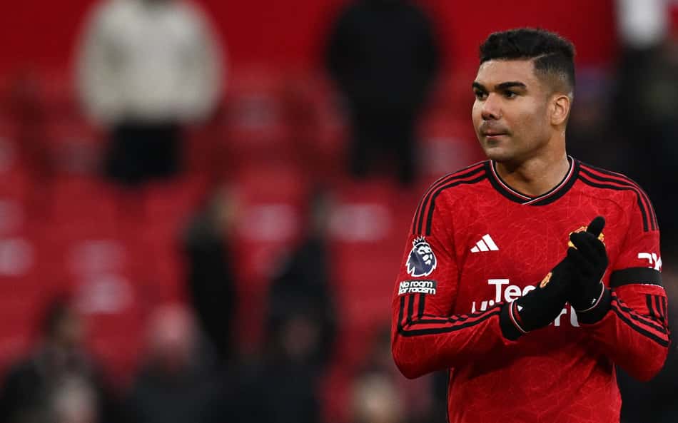 Jornal detona atuação de Casemiro em Manchester United x Liverpool: 'Parece acabado'