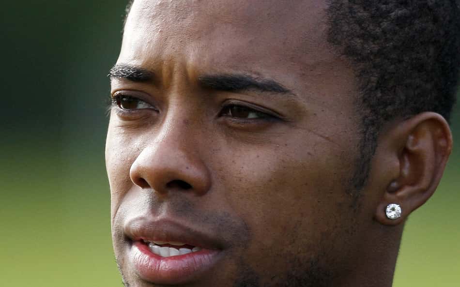 Preso há um mês, Robinho está inscrito para trabalhar na penitenciária; veja a rotina do ex-jogador
