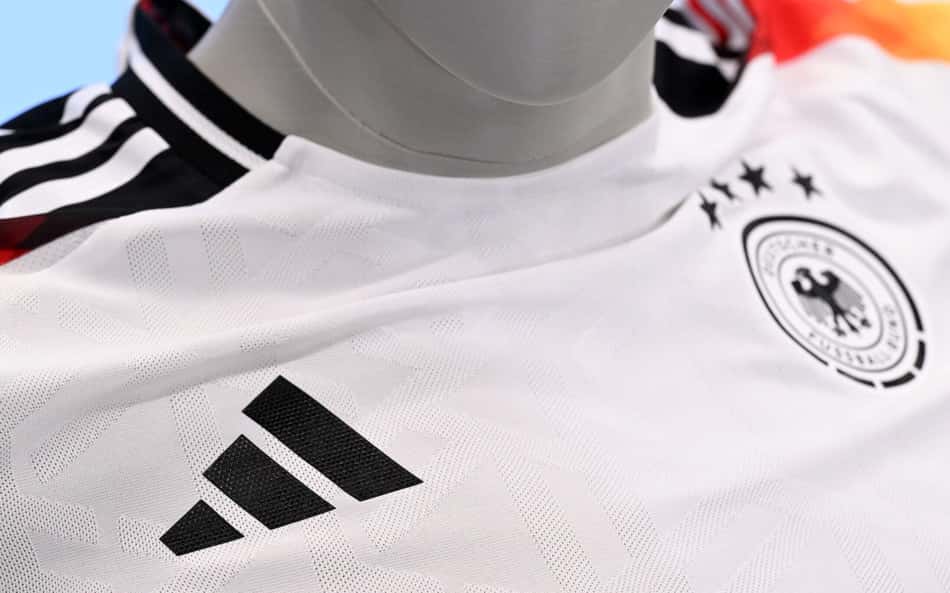 Valor pago pela Nike para patrocinar seleção alemã é 'inexplicável', diz CEO da Adidas