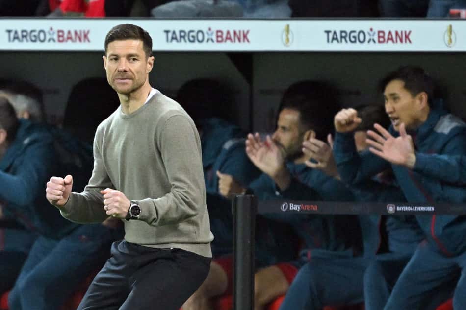 Xabi Alonso - Bayer Leverkusen